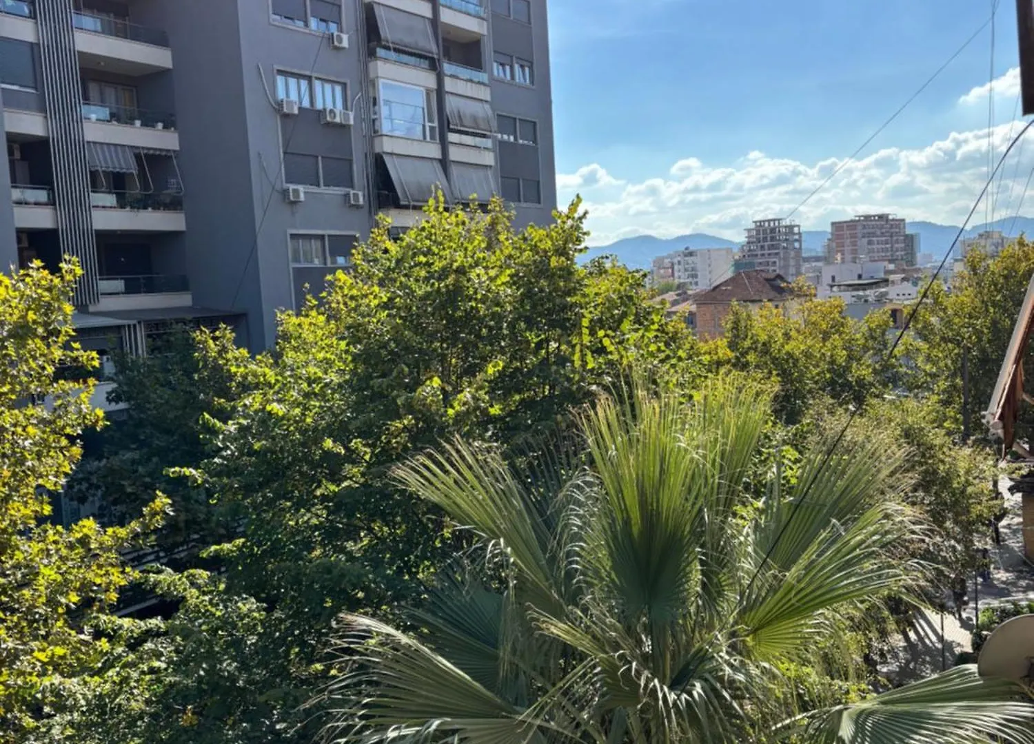 Elrej Apartments تيرانا